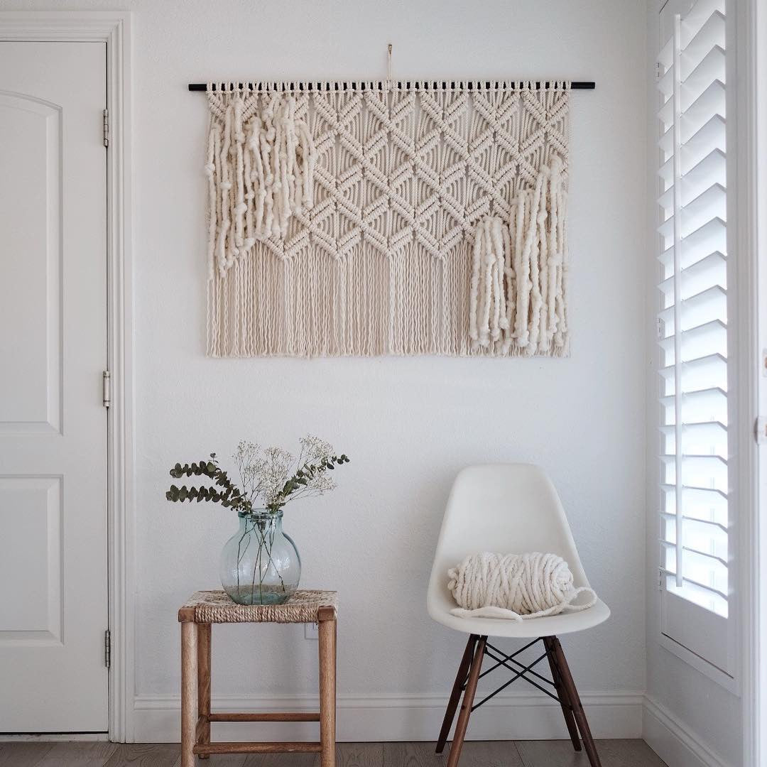 Beginner Friendly Large Macrame Wall Hanging Pattern - Extra Diamonds